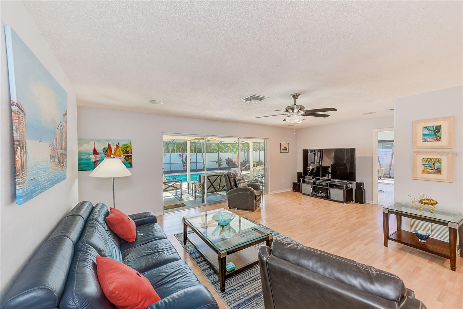 OAKHURST PARK 1ST ADD - Residential Lease