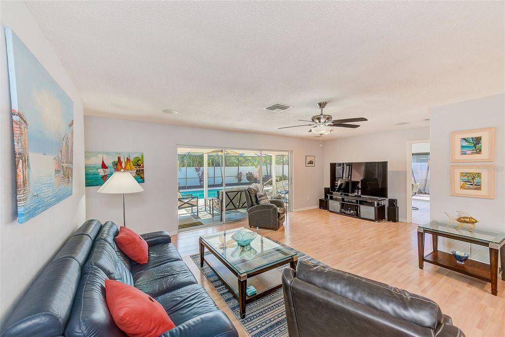 Photo of 13880 88th Terrace, Seminole, FL 33776 (MLS # TB8454322)