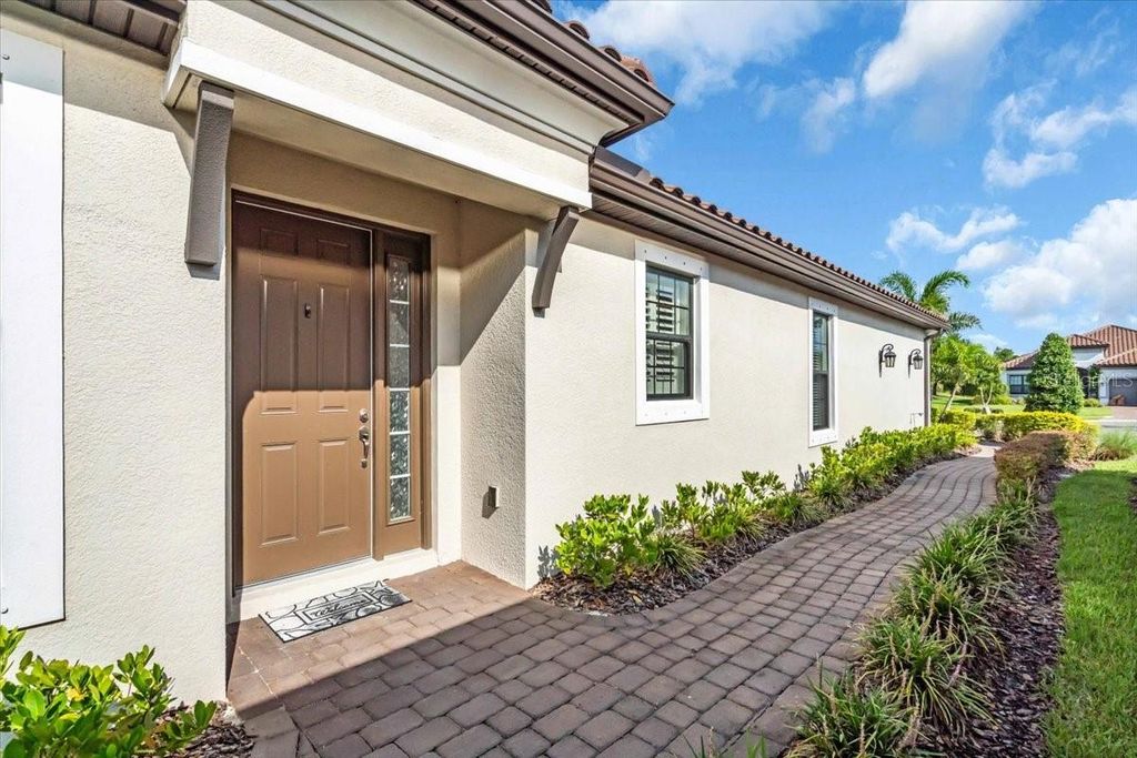 Photo of 10406 Inglenook Terrace, Palmetto, FL 34221 (MLS # A4659555)