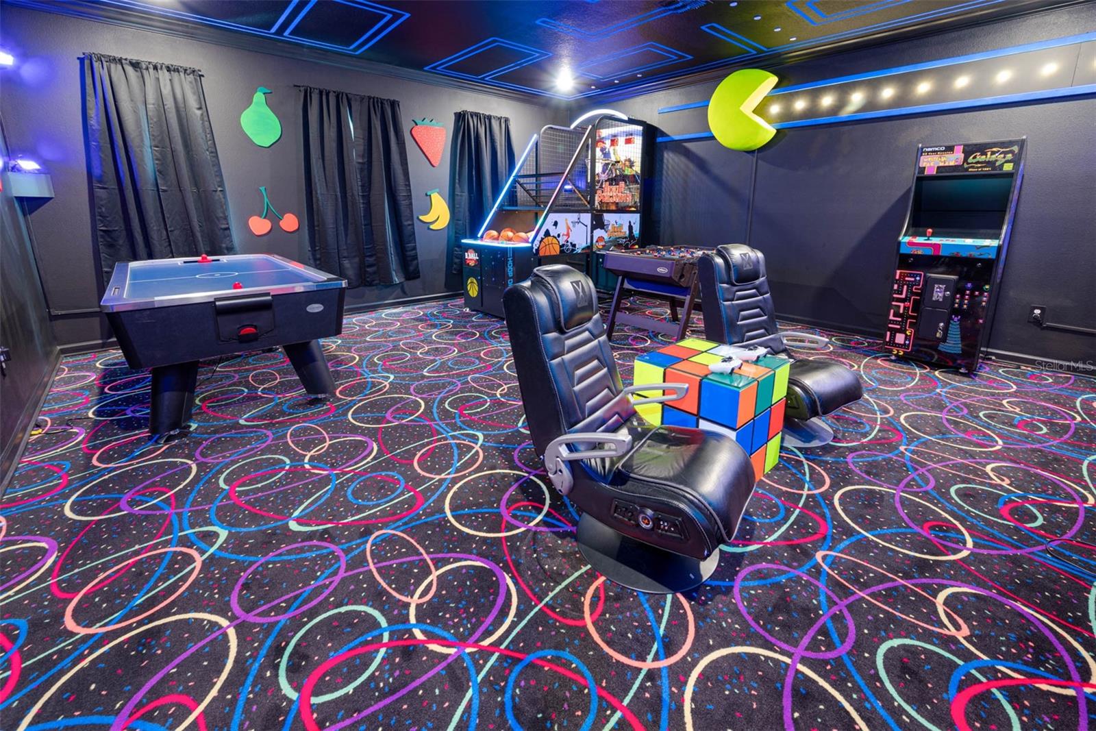 COVE AT STOREY LAKE 4 - Residential