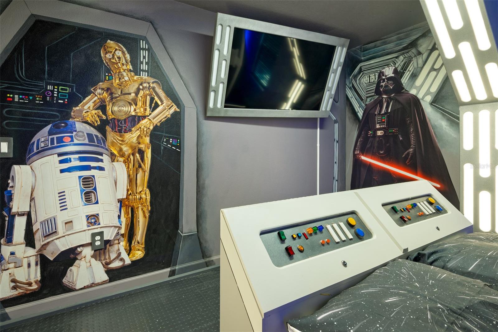 COVE AT STOREY LAKE 4 - Residential