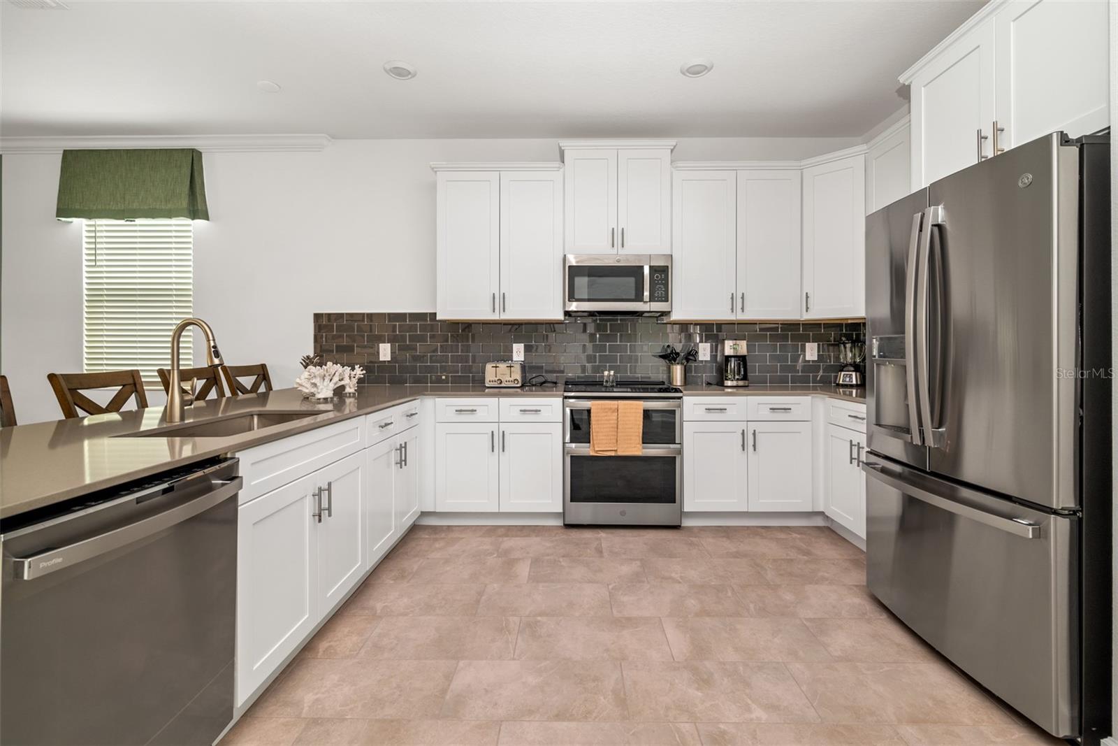 COVE AT STOREY LAKE 4 - Residential