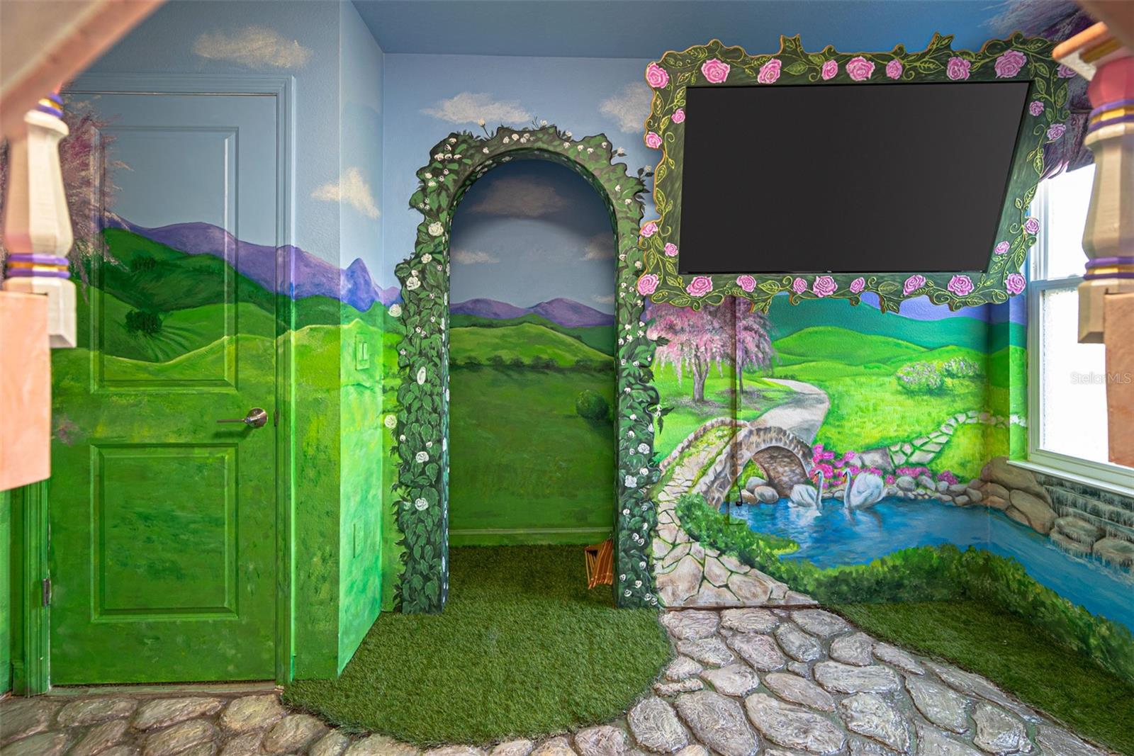 COVE AT STOREY LAKE 4 - Residential