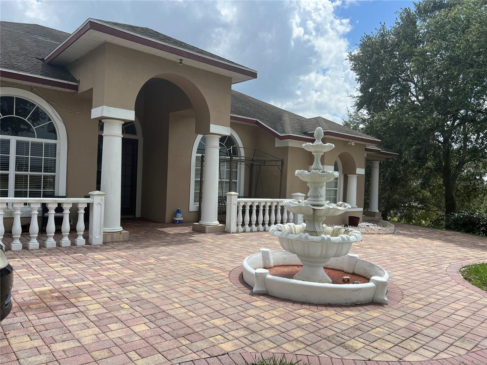BEAUTIFUL 4 BED 3 BATH COUNTRY ESTATE HOME ON 4.6 FENCED ACRES. TALL CEILINGS, LARGE PICTURE WINDOWS FOR PLENTY OF NATURAL LIGHT, LARGE 1000SQ FT LANAI FOR ENTERTAINING. MANY FRUIT TREES, MANGO, STAR FRUIT, ORANGE, LEMON AND OTHERS. THERE IS A CHICKEN COOP IF YOU WANT TO HAVE CHICKENS, READY TO USE, SOCCER AND VOLLEYBALL AREA FOR YOUR ENJOYMENT. ONE THE GARAGES HAS BEEN CONVERTED TO A STATE OF THE ART GYM. HOUSE HAS BUILT IN BAR, FURNITURE CAN BE INCLUDED IN THE RENT. PLENTY OF SPACE TO ENJOY. COUNTY LIVING AT ITS FINEST.