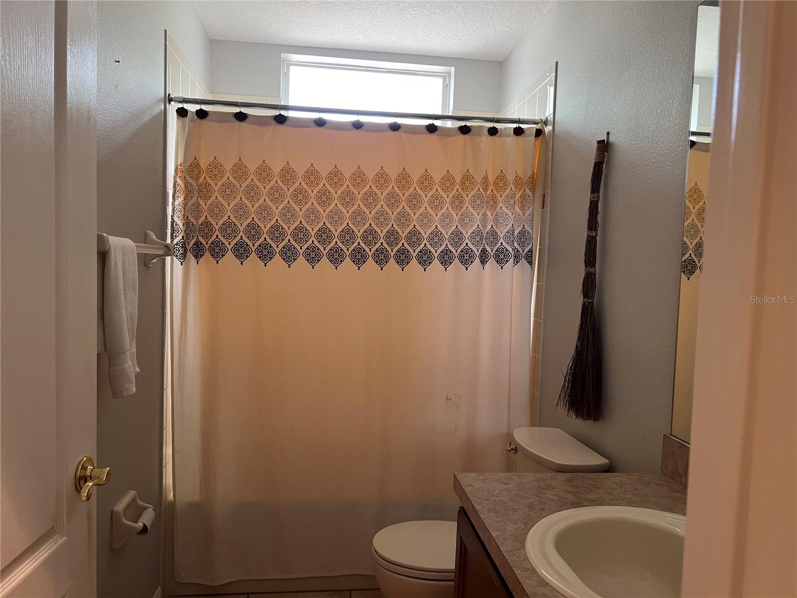 LAKE MONTGOMERY ESTATES SUB - Residential Lease