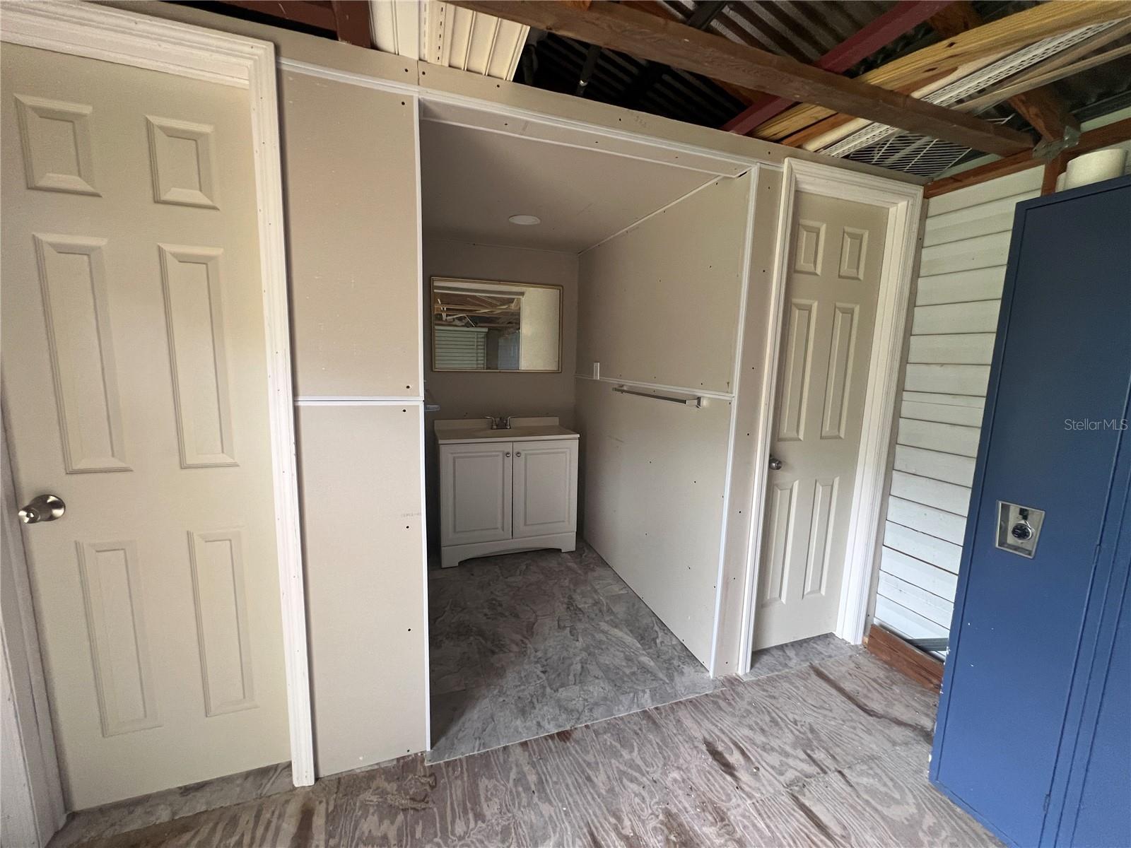 LAKE MONTGOMERY ESTATES SUB - Residential Lease