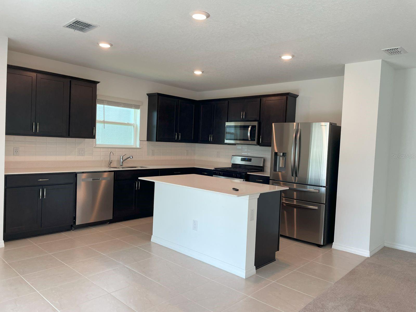 WHISPERING PINES PH 1 - Residential Lease