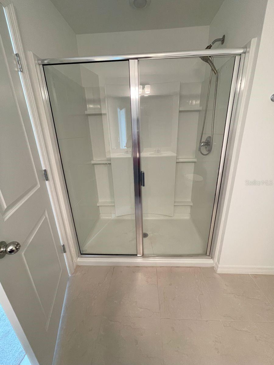 WHISPERING PINES PH 1 - Residential Lease