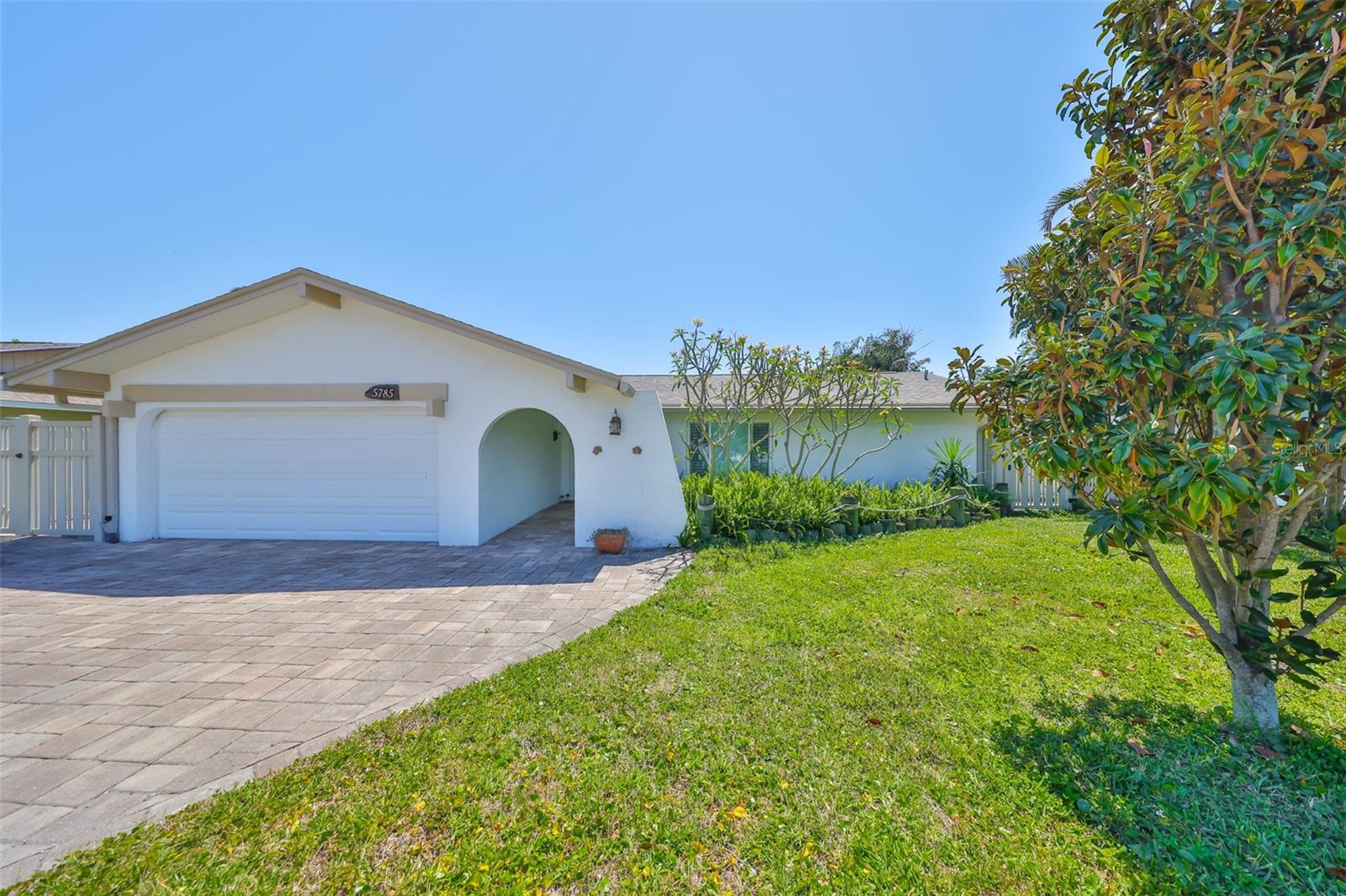 5785 BAY PINES LAKES BOULEVARD