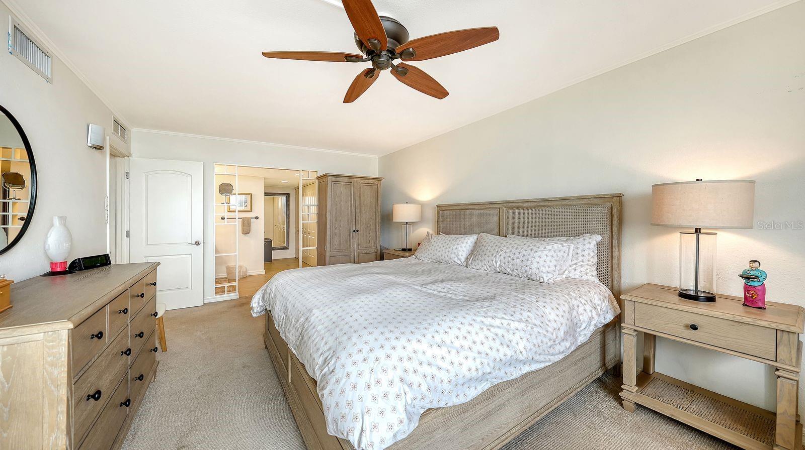 SEAPLACE II - Residential