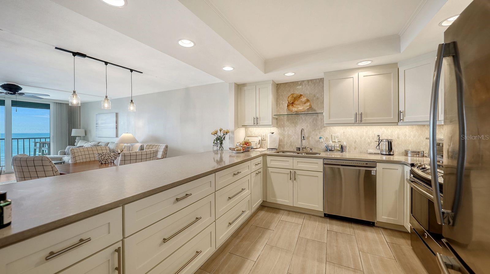 SEAPLACE II - Residential