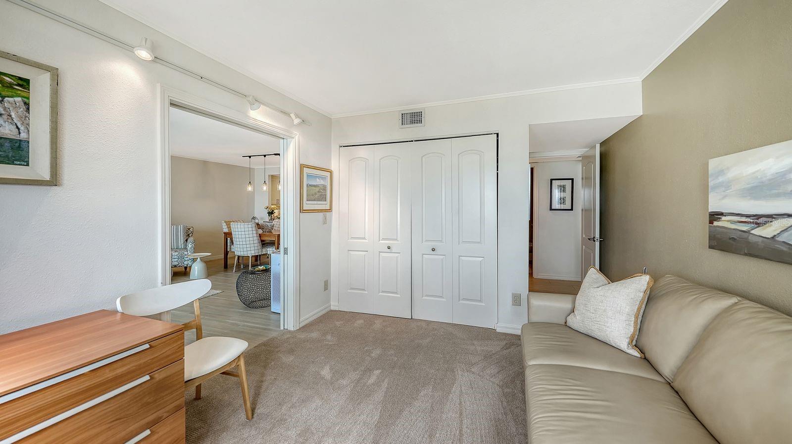 SEAPLACE II - Residential