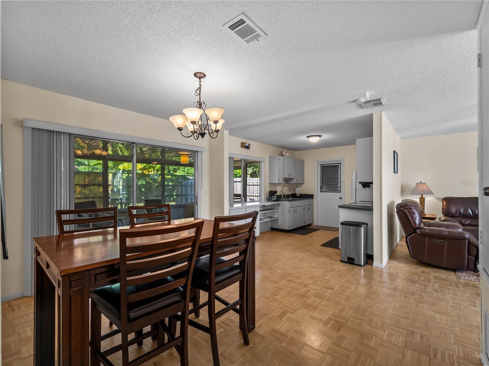 119 OLDENBURGH COURT NE