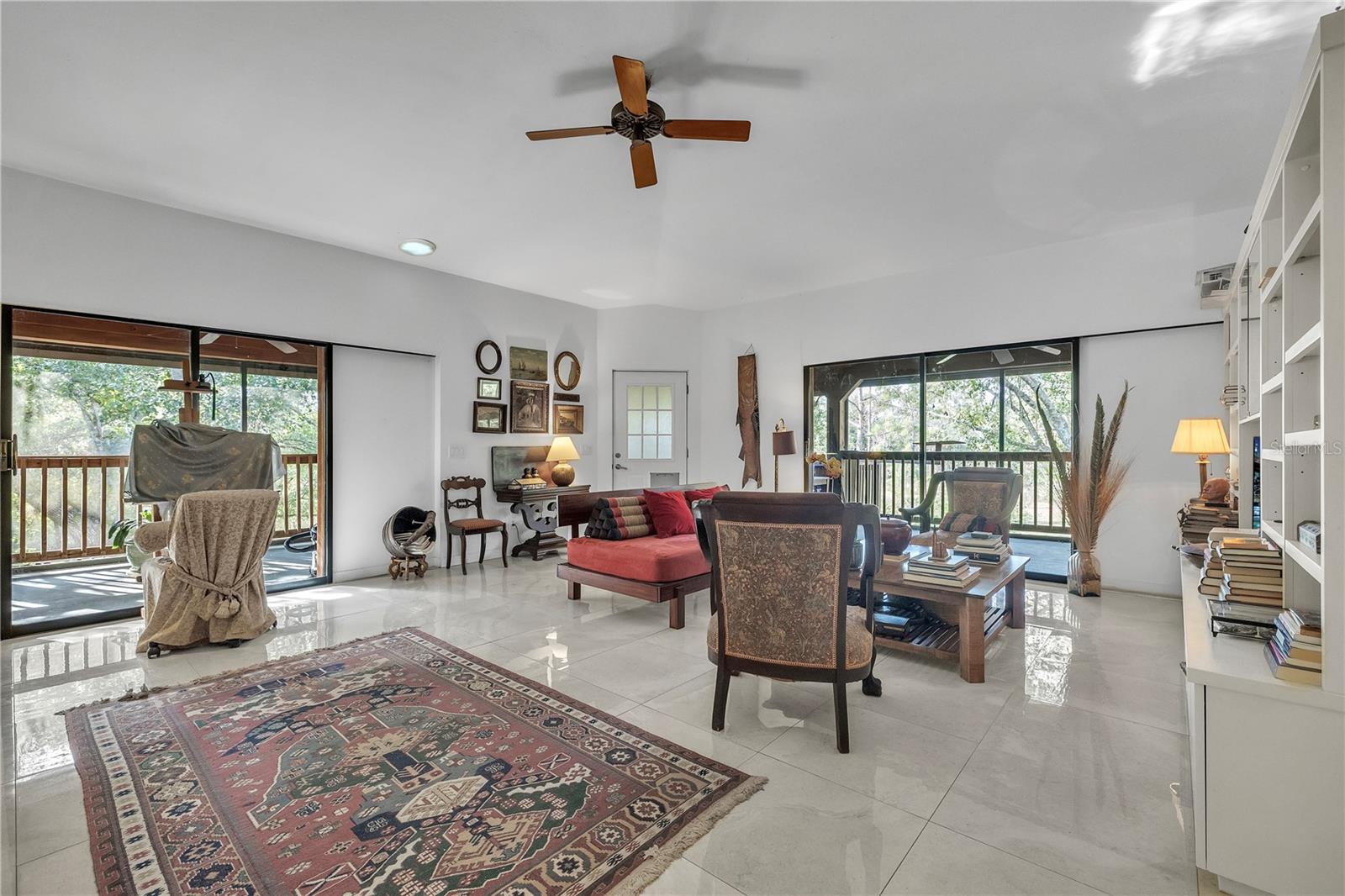 HORSE CRK ACRES - Residential