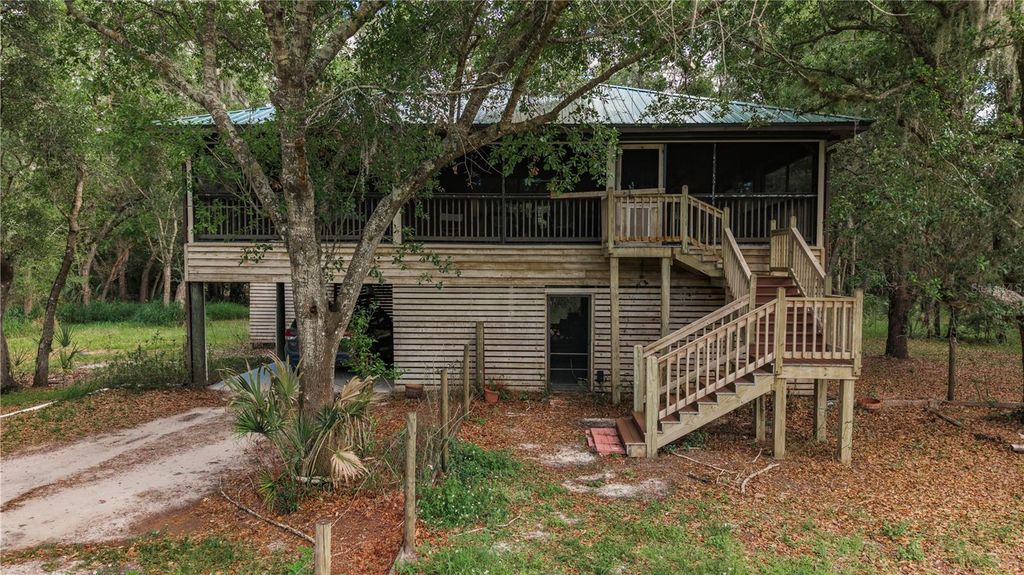 Photo of 8056 SW Horse Creek Road, Arcadia, FL 34266 (MLS # C7518555)