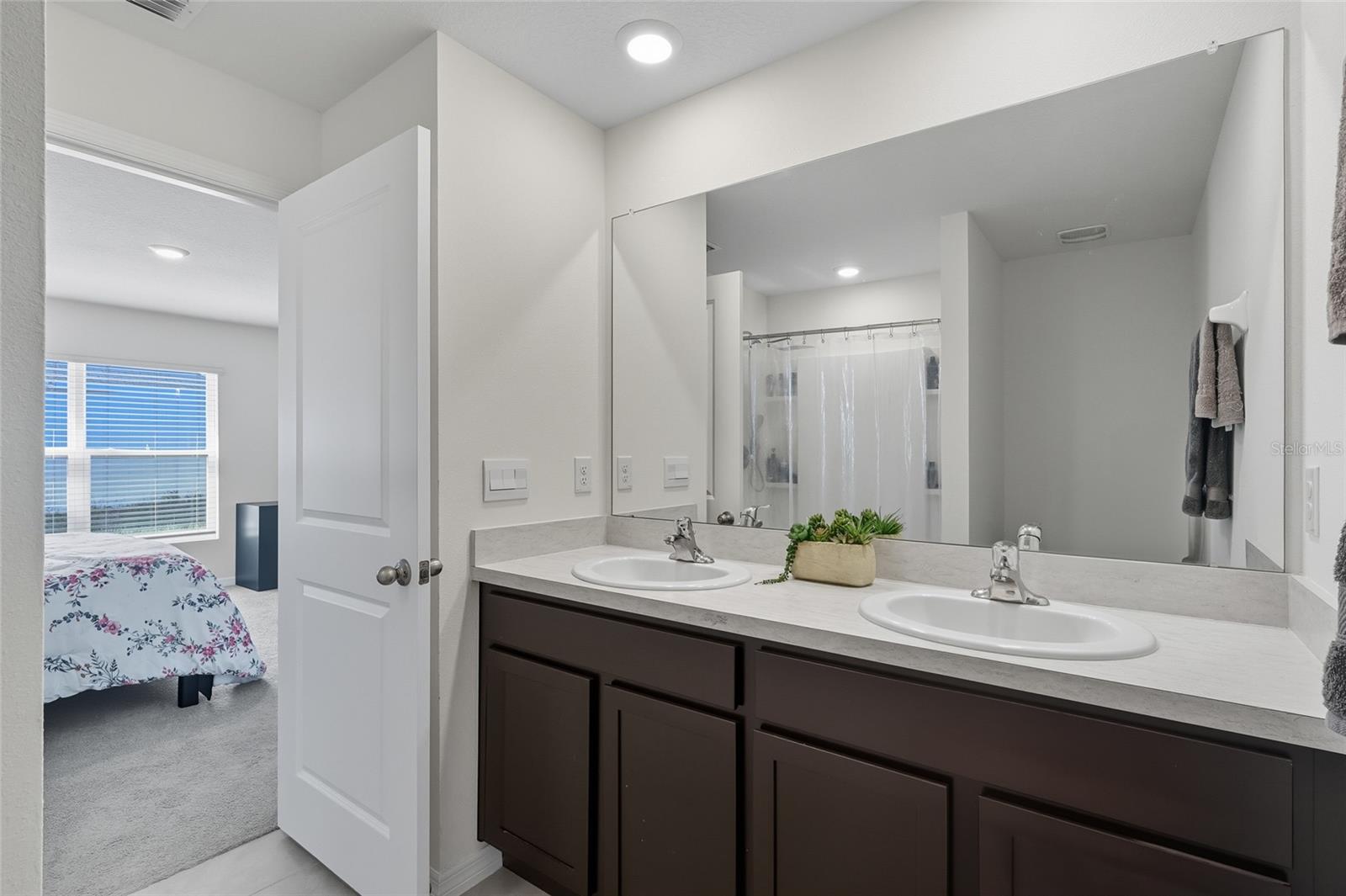 SUWANNEE LAKESIDE PH 2 & 3 - Residential
