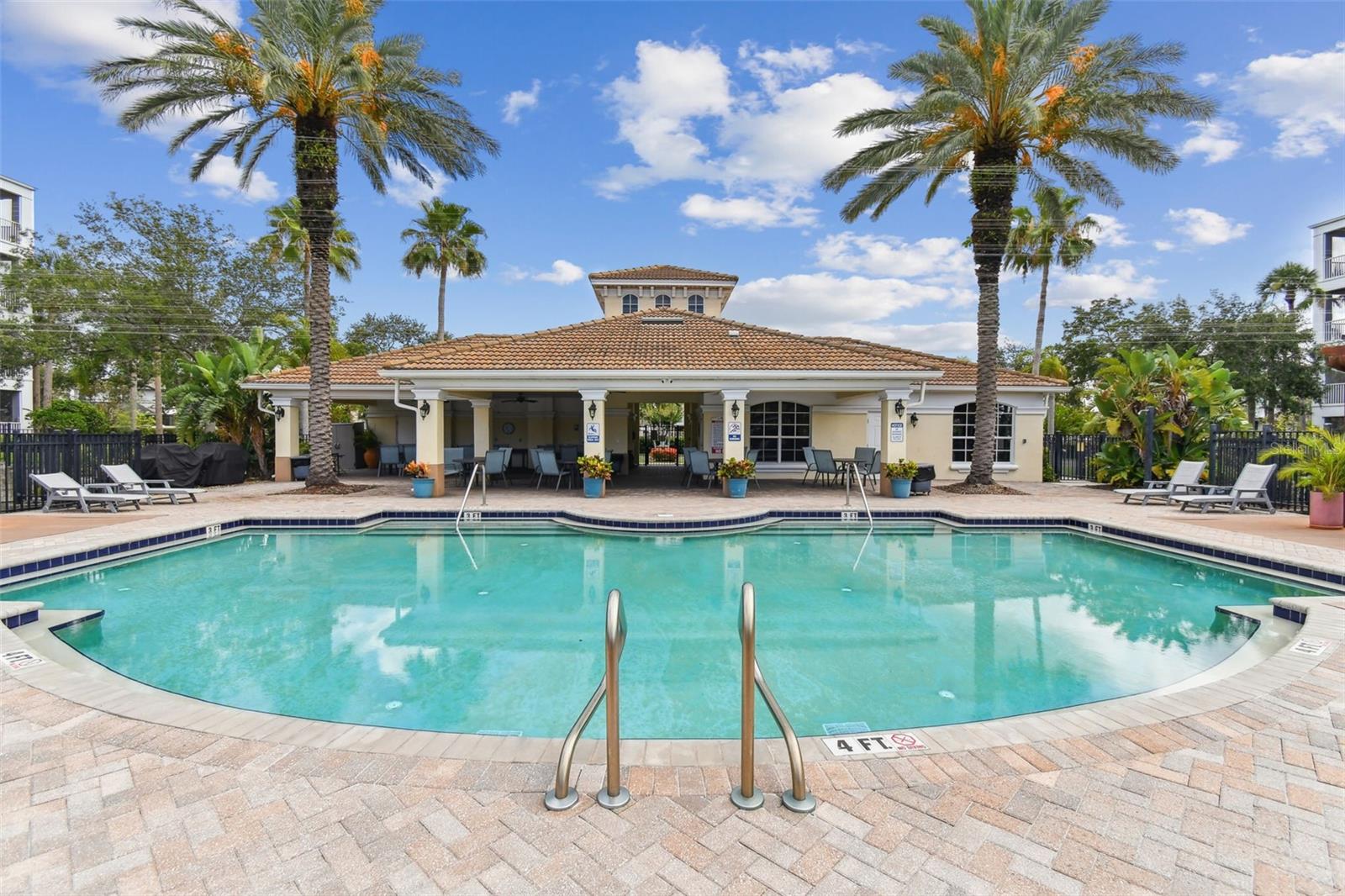 MONTEREY AT LAKE SEMINOLE CONDO - Residential