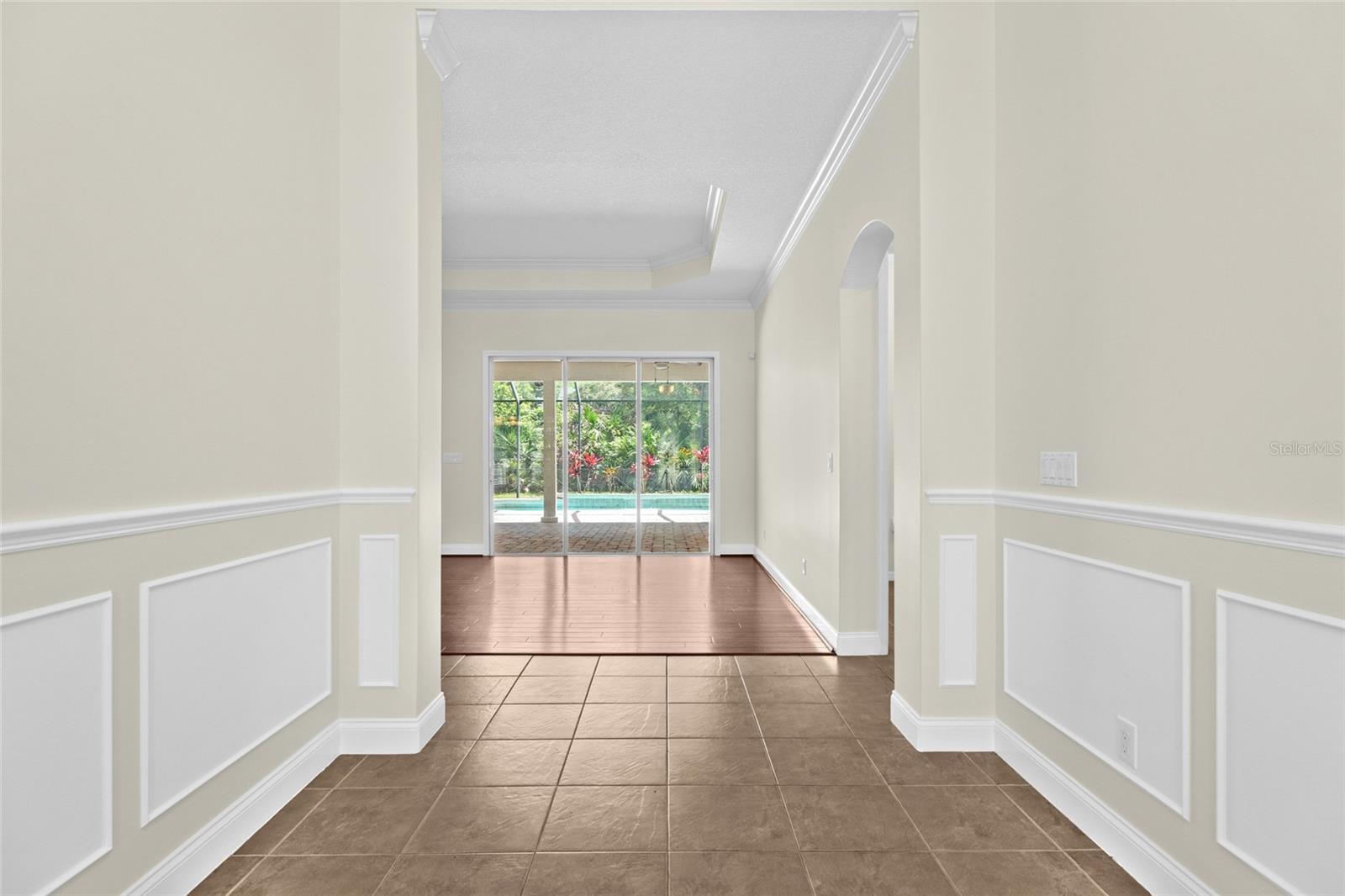 8 N VILLAGE DRIVE