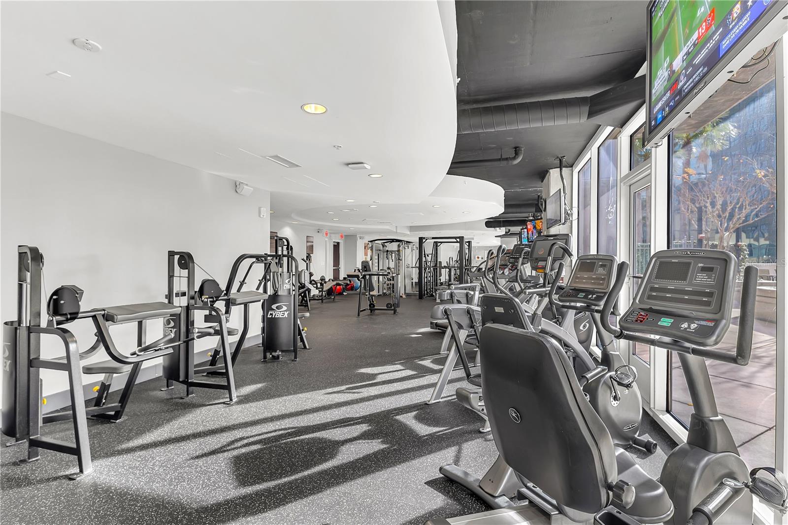 SOLAIRE/PLAZA CONDO - Residential