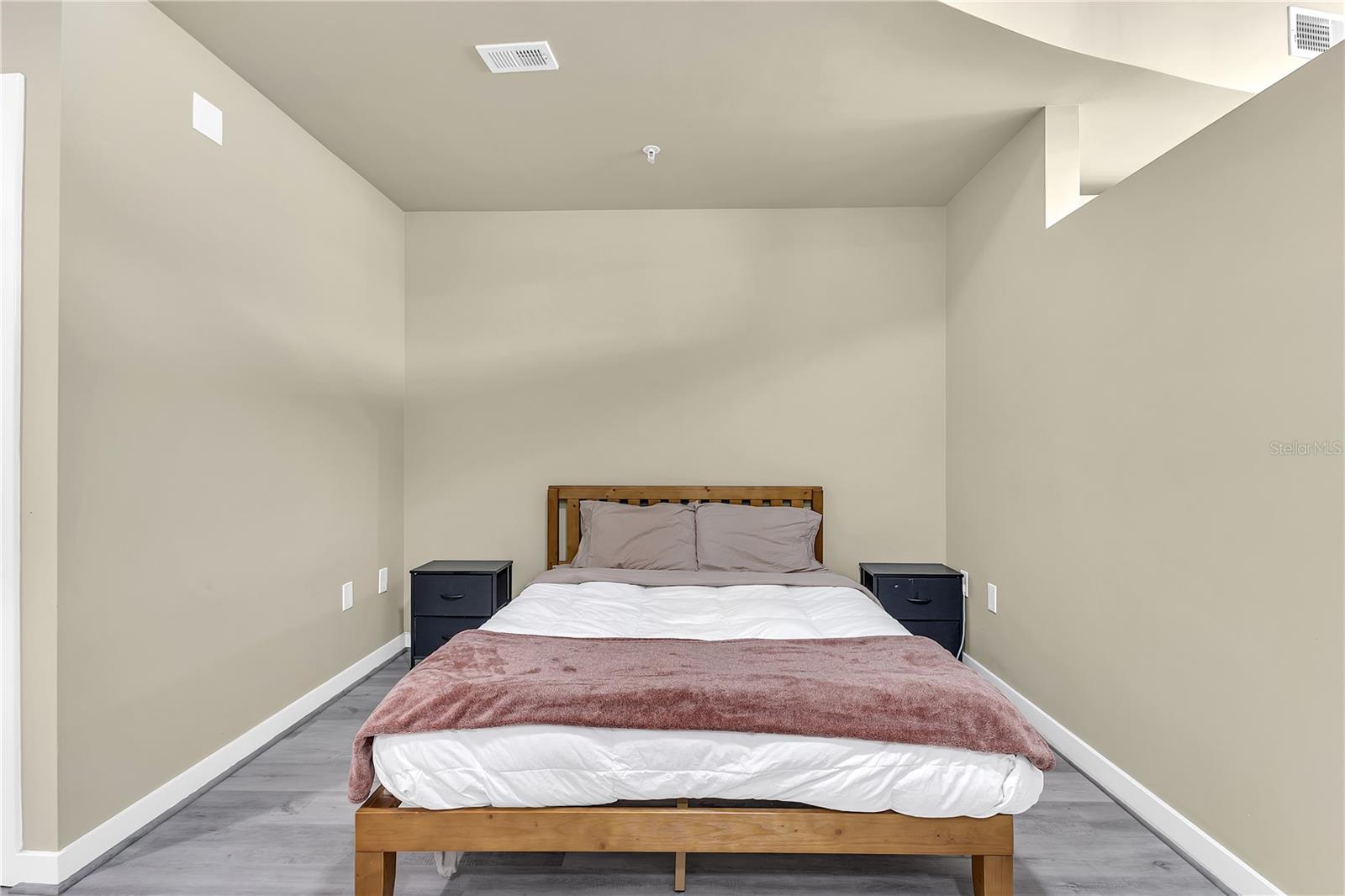 SOLAIRE/PLAZA CONDO - Residential