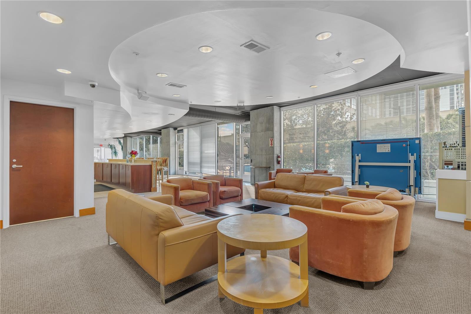 SOLAIRE/PLAZA CONDO - Residential