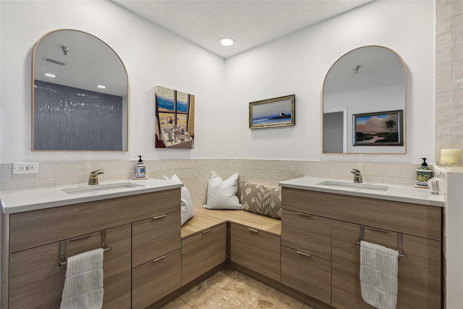 HAMMOCK DUNES - Residential