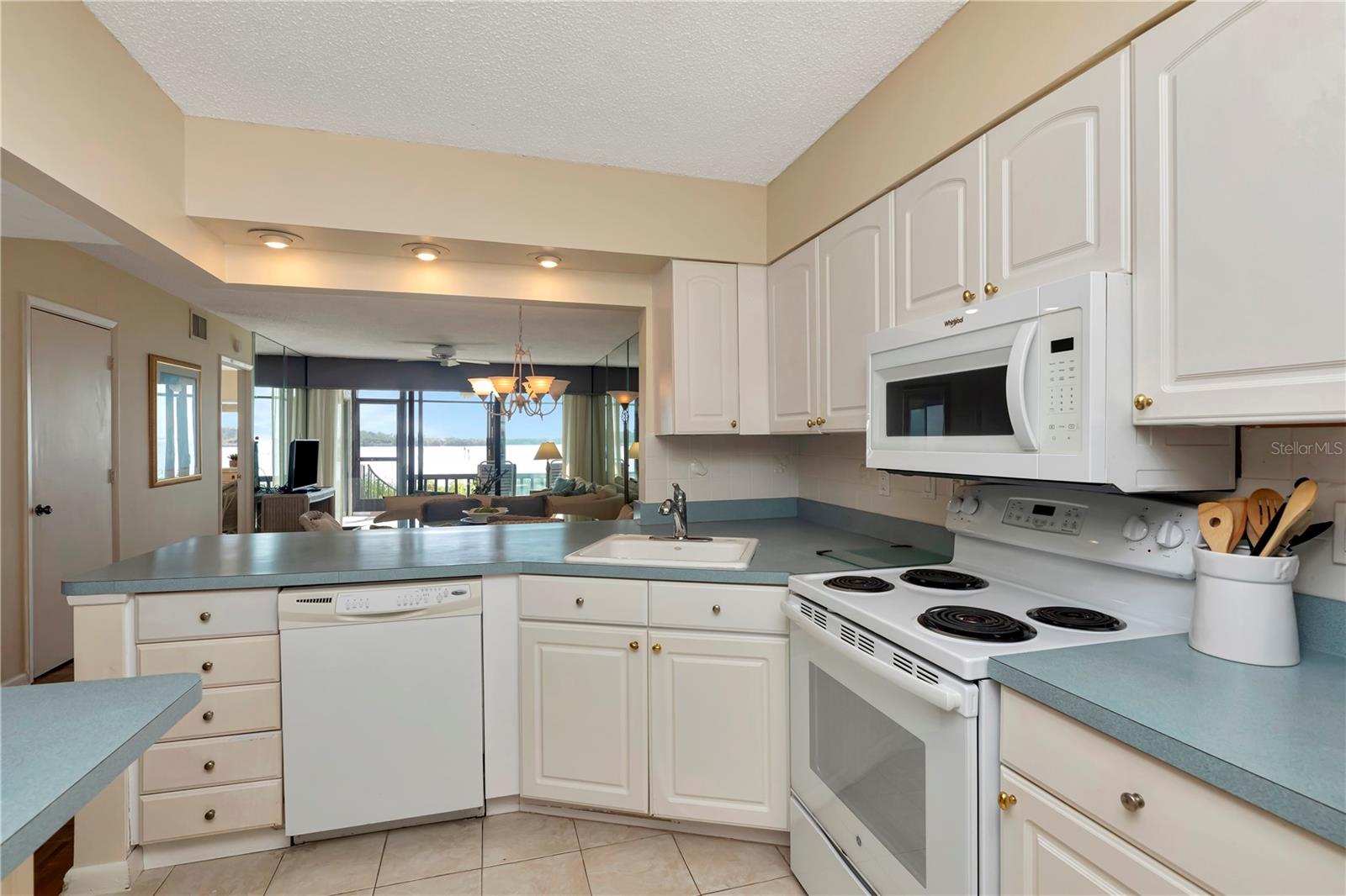 TARPON COVE CONDO - Residential