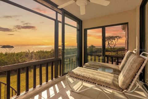 Photo of 1813 Mariner Drive #147, Tarpon Springs, FL 34689 (MLS # TB8445946)