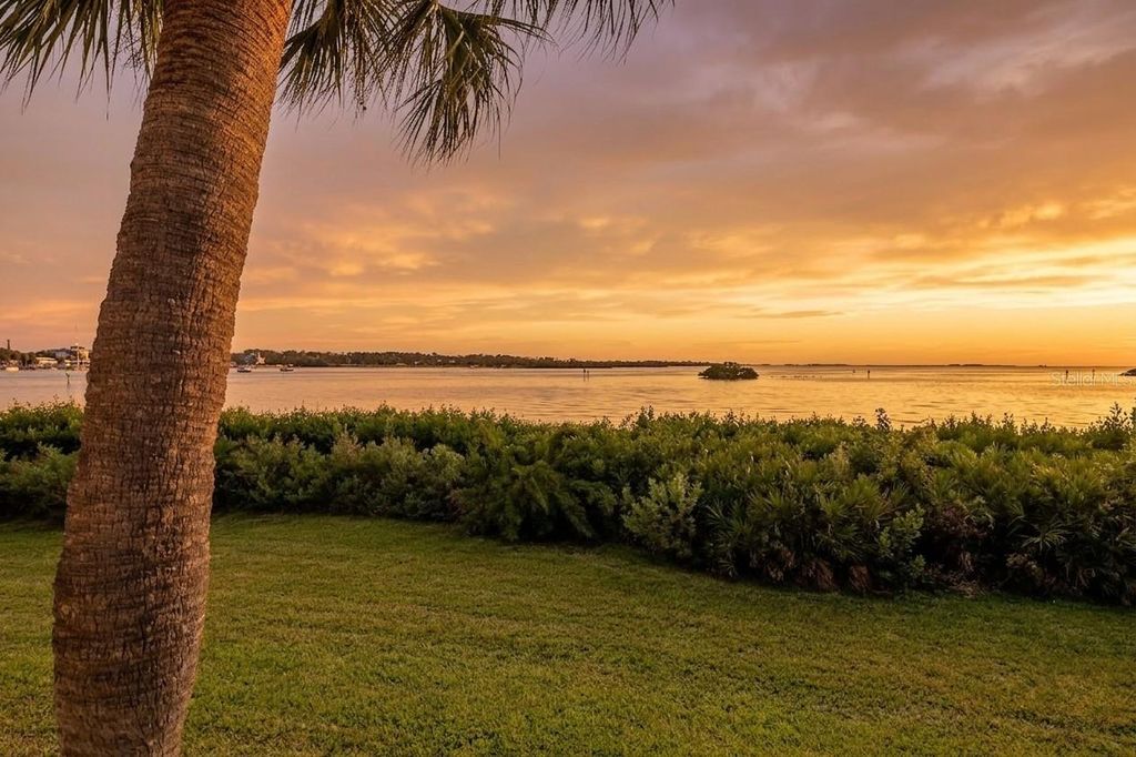 Photo of 1813 Mariner Drive #147, Tarpon Springs, FL 34689 (MLS # TB8445946)