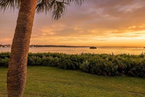 Photo of 1813 Mariner Drive #147, Tarpon Springs, FL 34689 (MLS # TB8445946)