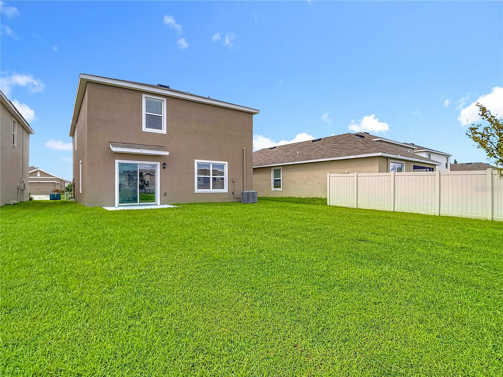 MIRADA PRCL 17-1 - Residential Lease