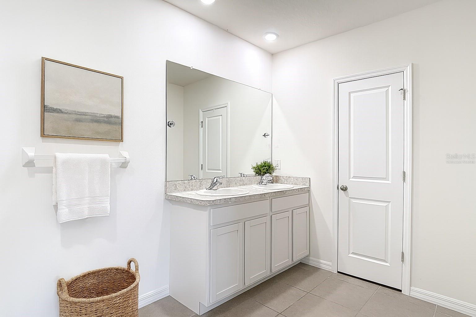 MIRADA PRCL 17-1 - Residential Lease