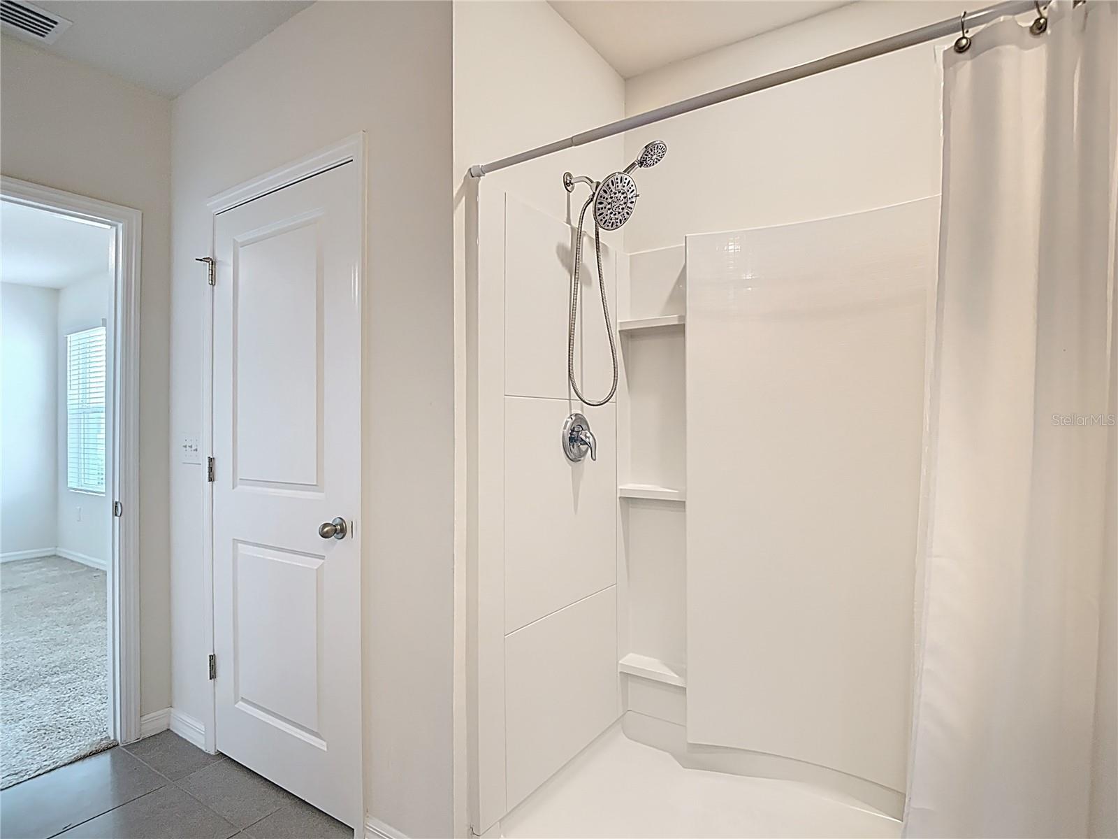 MIRADA PRCL 17-1 - Residential Lease