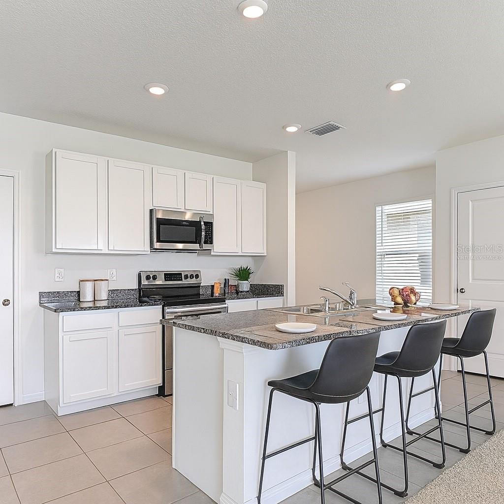 MIRADA PRCL 17-1 - Residential Lease