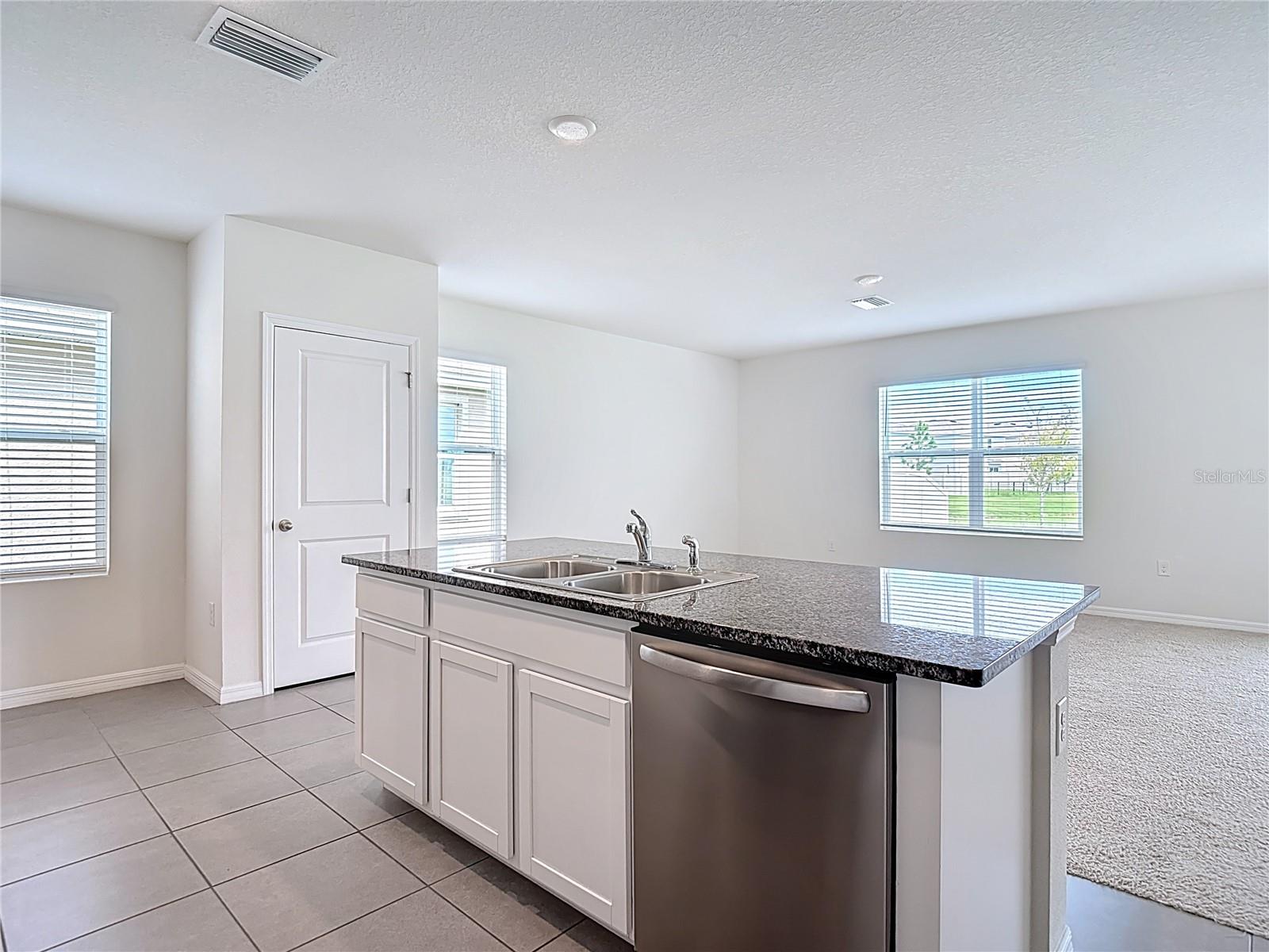 MIRADA PRCL 17-1 - Residential Lease