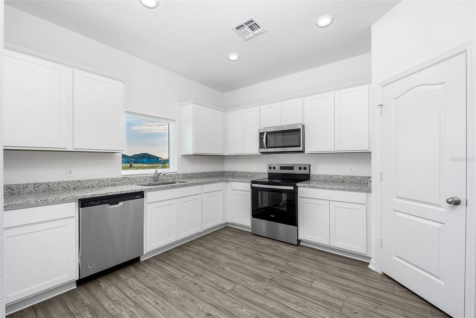 GUM LAKE PRESERVE - Residential