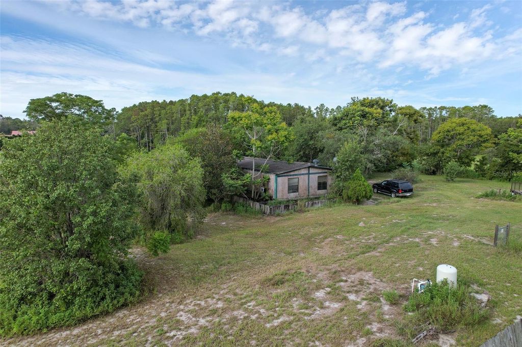 Photo of 2920 Periwinkle Drive, Groveland, FL 34736 (MLS # G5103174)