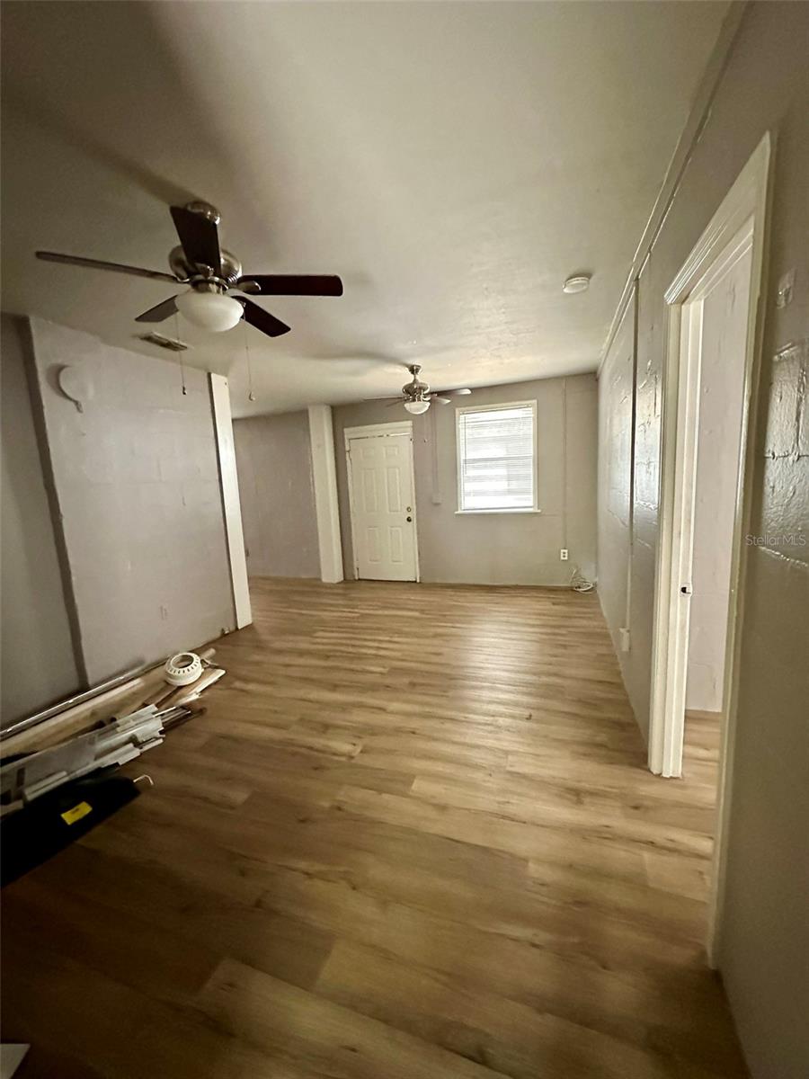 HARRIS ESTATE HARRIS LANDS REPL E 1/2 - Residential Lease