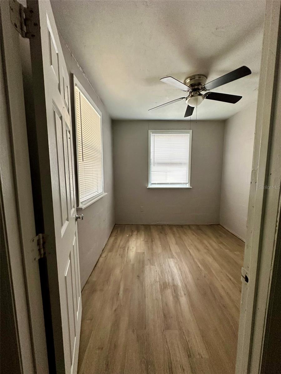 HARRIS ESTATE HARRIS LANDS REPL E 1/2 - Residential Lease
