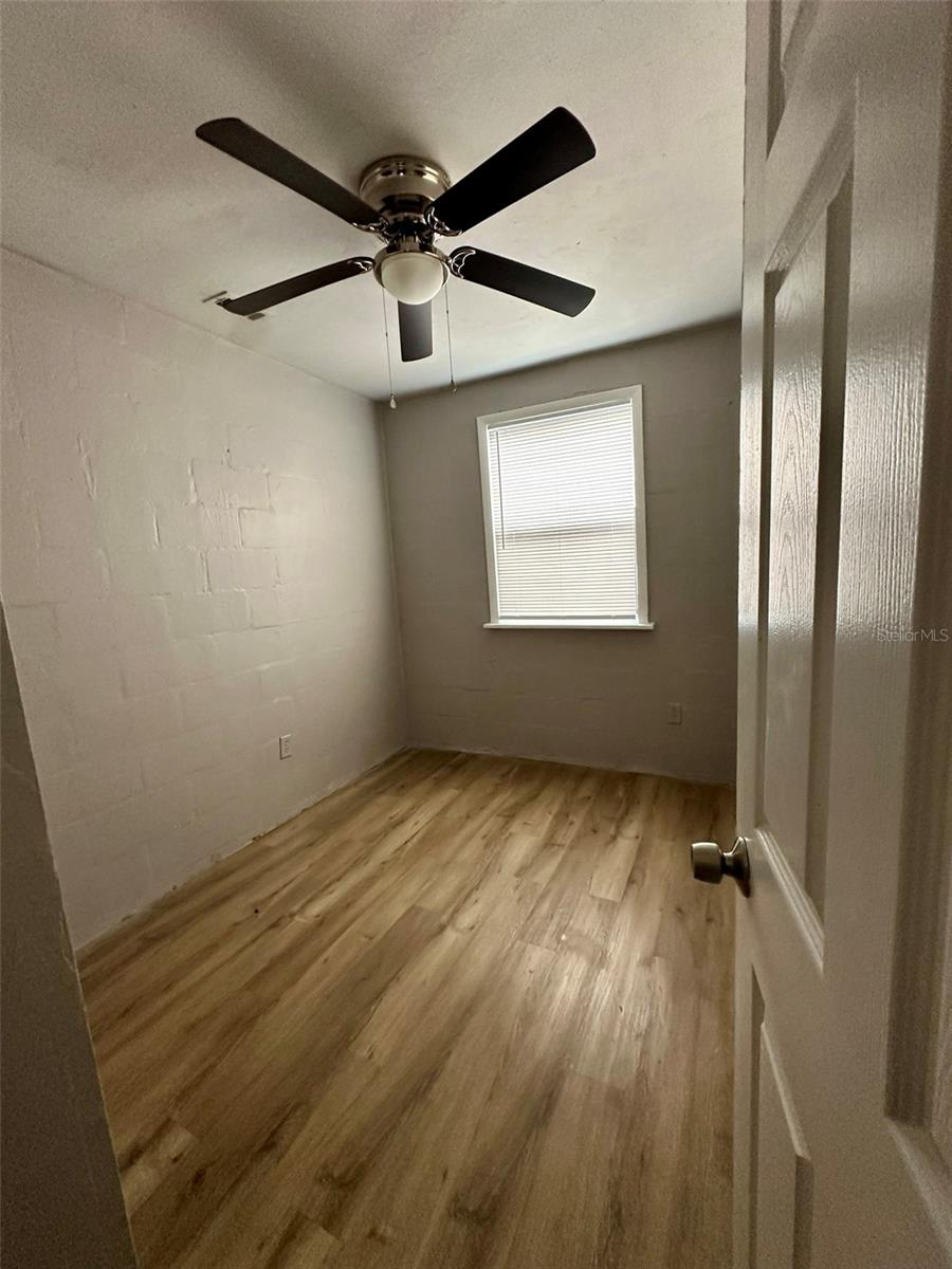 HARRIS ESTATE HARRIS LANDS REPL E 1/2 - Residential Lease