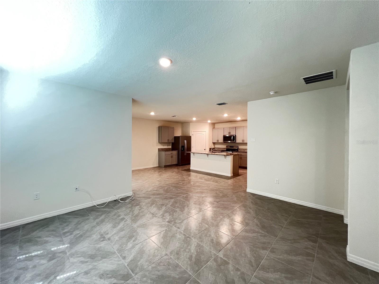 VICTORIA OAKS PH C - Residential Lease