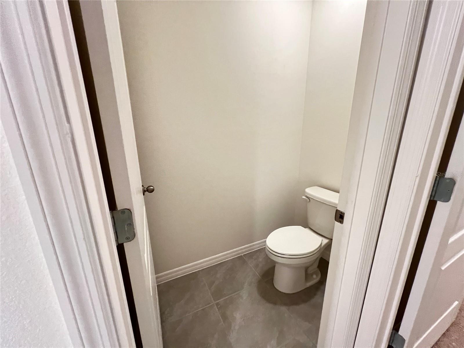 VICTORIA OAKS PH C - Residential Lease