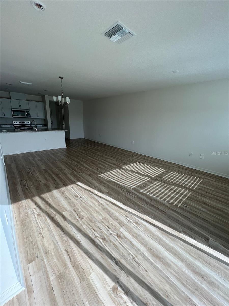 BELLAVIVA PH 4 - Residential Lease