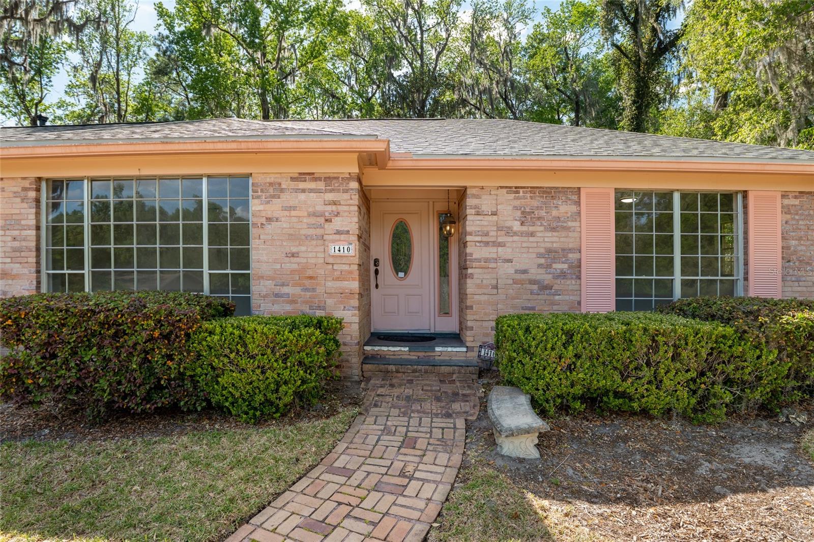 RIDGEWOOD - Residential