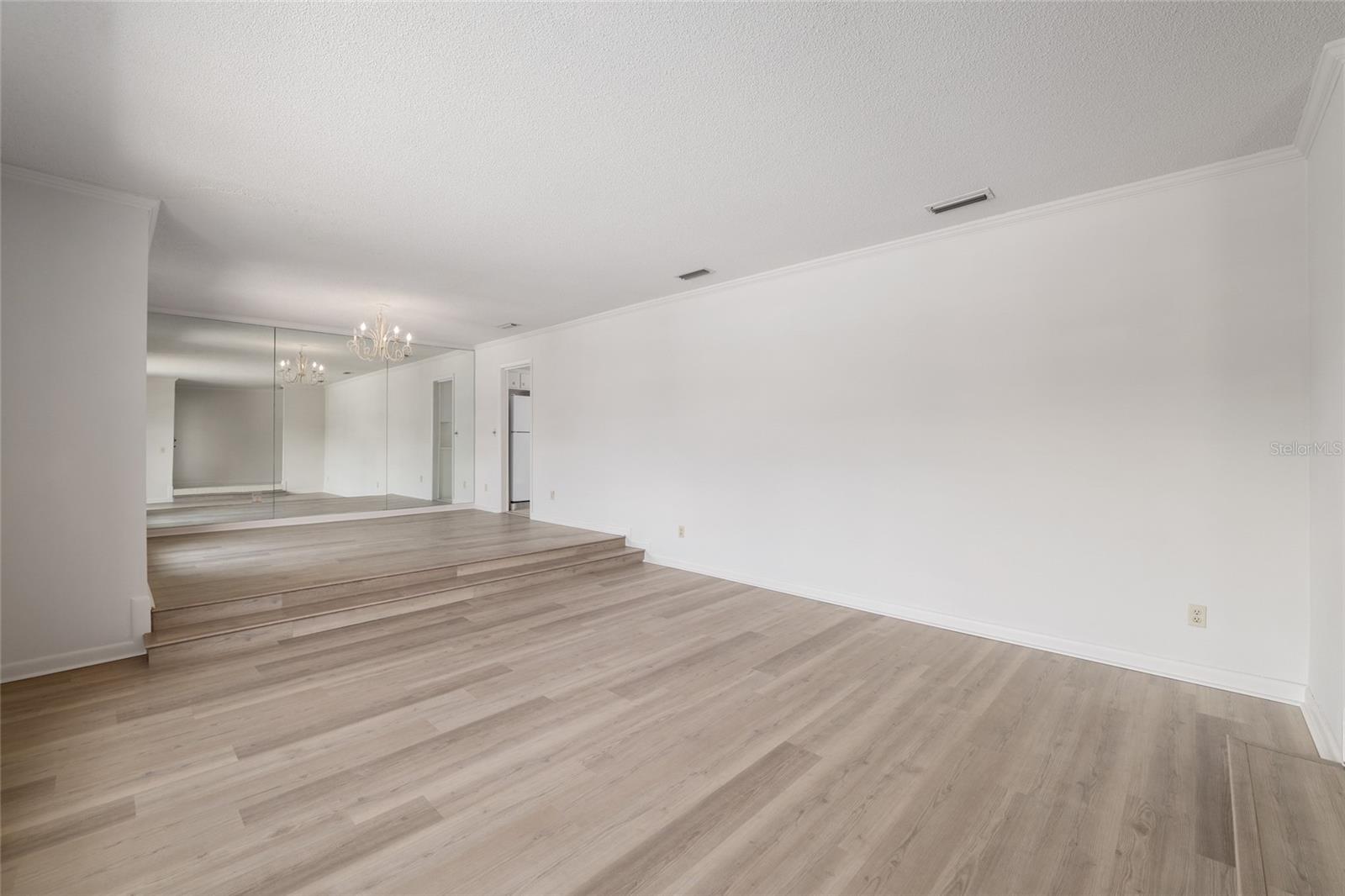 RIDGEWOOD - Residential