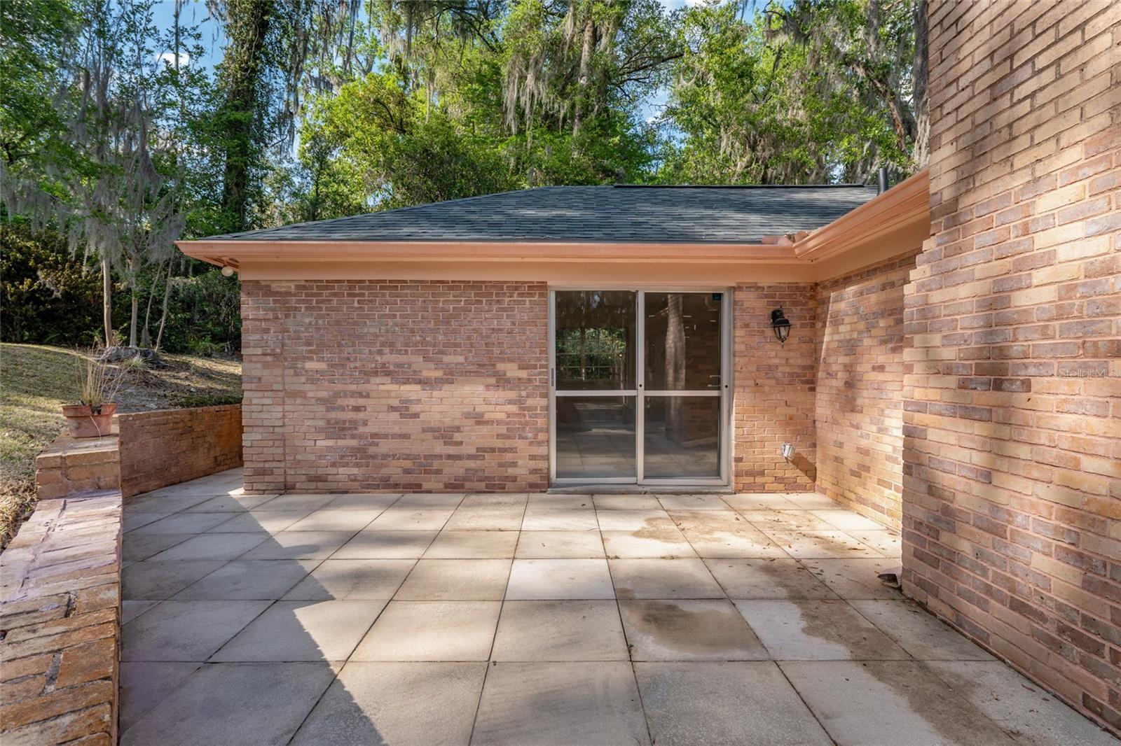 RIDGEWOOD - Residential