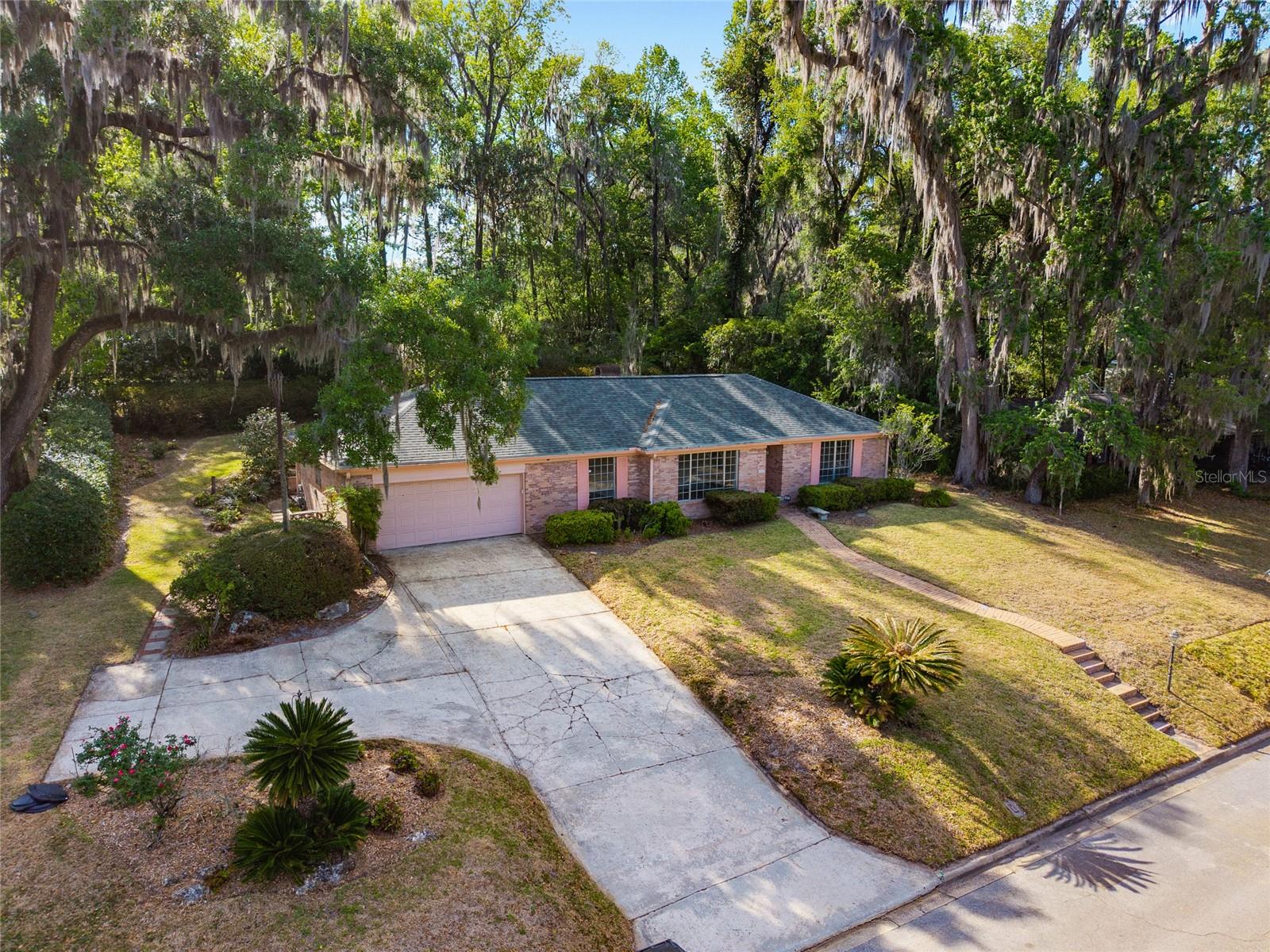 RIDGEWOOD - Residential