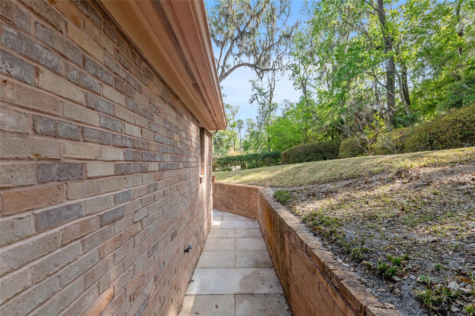 RIDGEWOOD - Residential