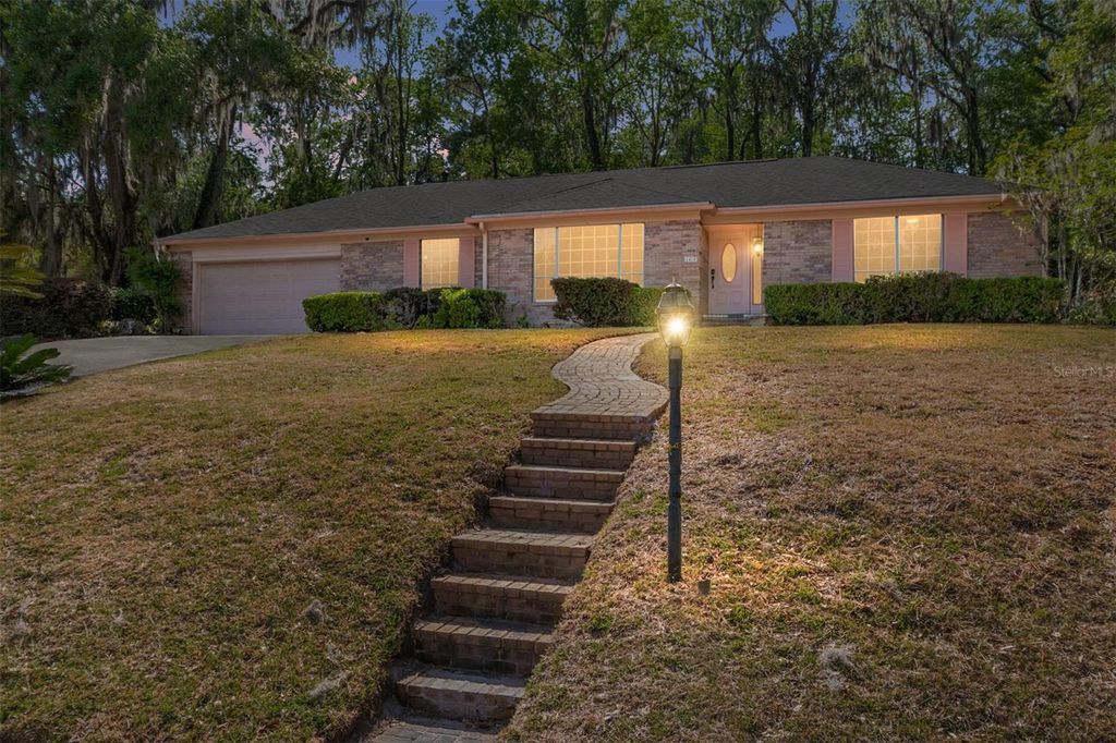 Photo of 1410 NW 28th Street, Gainesville, FL 32605 (MLS # GC539428)