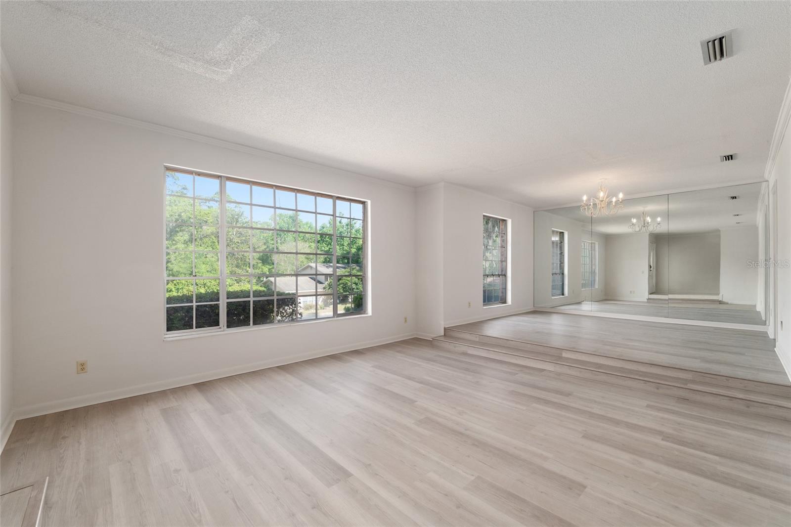 RIDGEWOOD - Residential